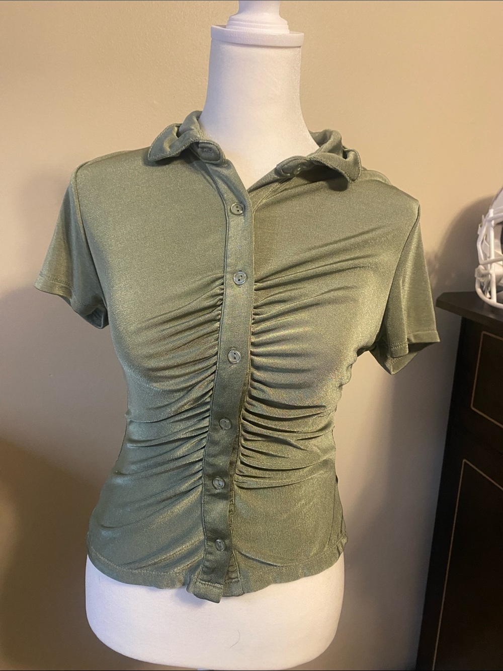 Ruched Button-Front Short Sleeve Shirt - Sage Green